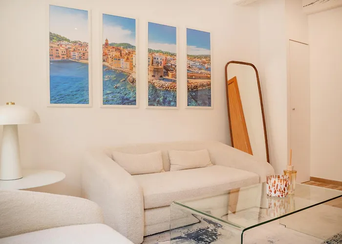 L'escale Tropézienne Rue Des Commerçants 2e Apartamento